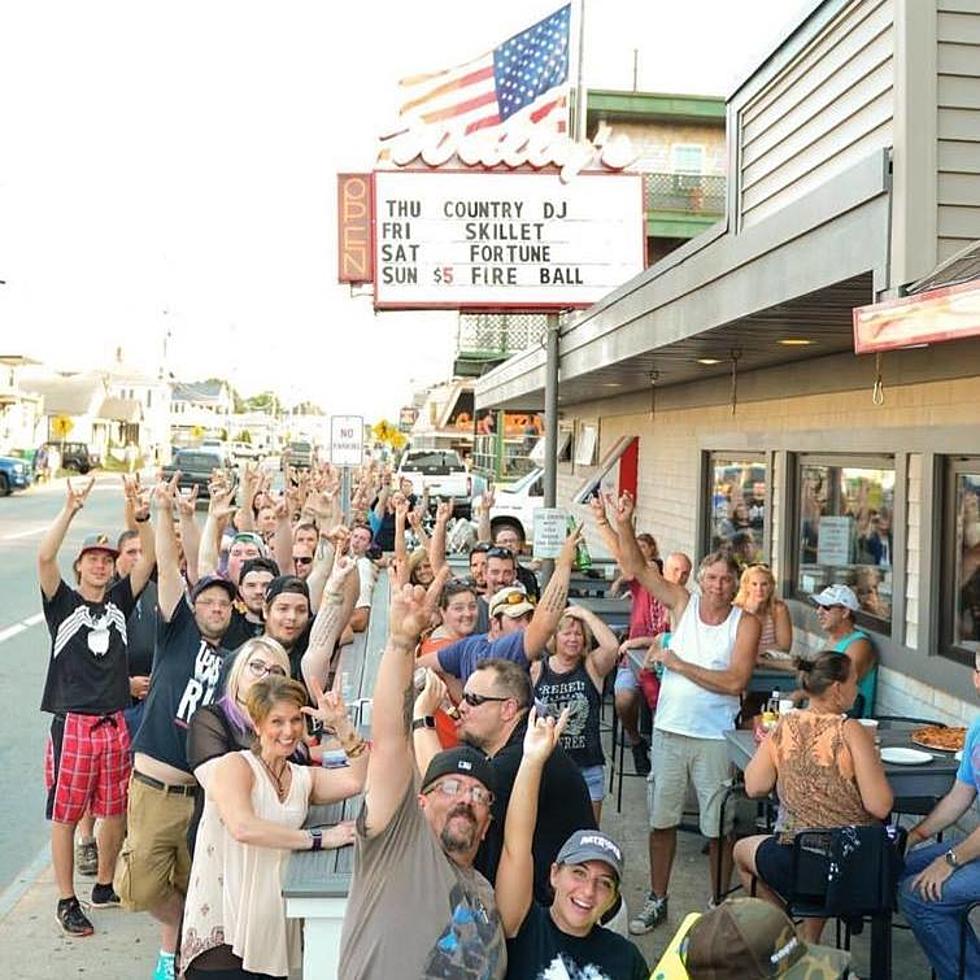 Wally&#8217;s in Hampton, New Hampshire, is Having Their Annual Pig Roast &#038; Bike Run