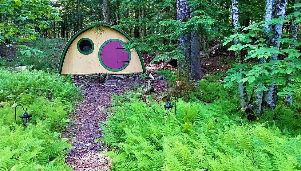 Check Out This Awarded Hobbit Home You Can Stay at in Maine
