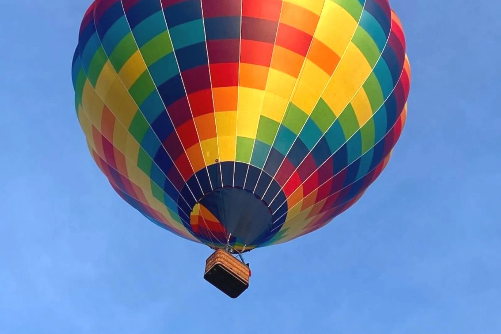 You Can Fly in a Hot Air Balloon With A&A Balloon Rides in NH