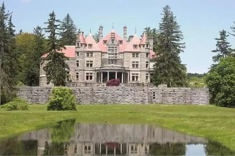 How Big and Where is the Biggest House in Massachusetts?