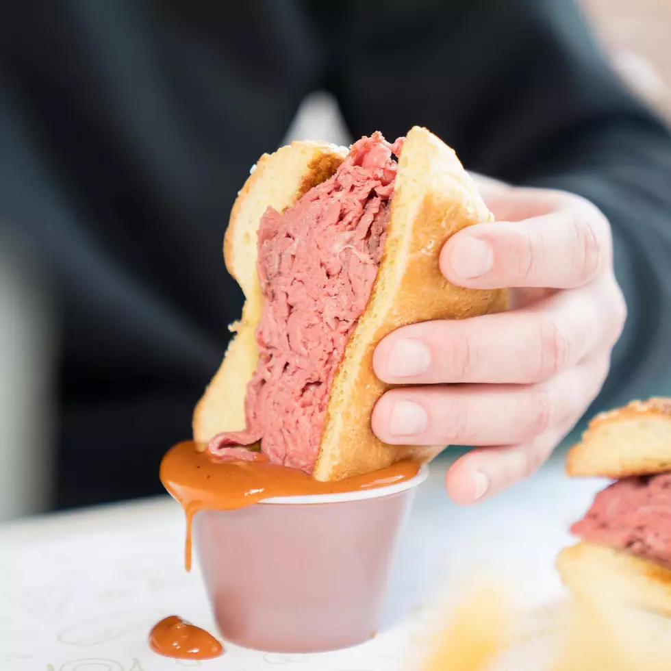 Popular Kelly's Roast Beef Launches Its First-Ever Shop in NH