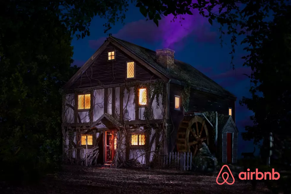 Book Your Stay in the Hocus Pocus Cottage in Salem, Massachusetts, via Airbnb
