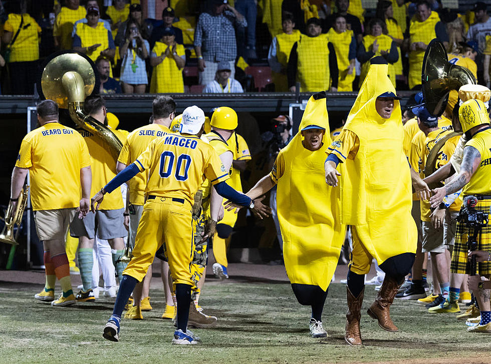 Former Red Sox Star Johnny Damon Joins a Hilarious, Must-See Baseball Team: The Bananas