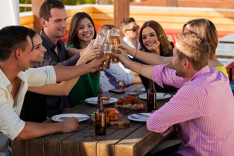 Do You Do This When Eating at a Restaurant With Friends & Family