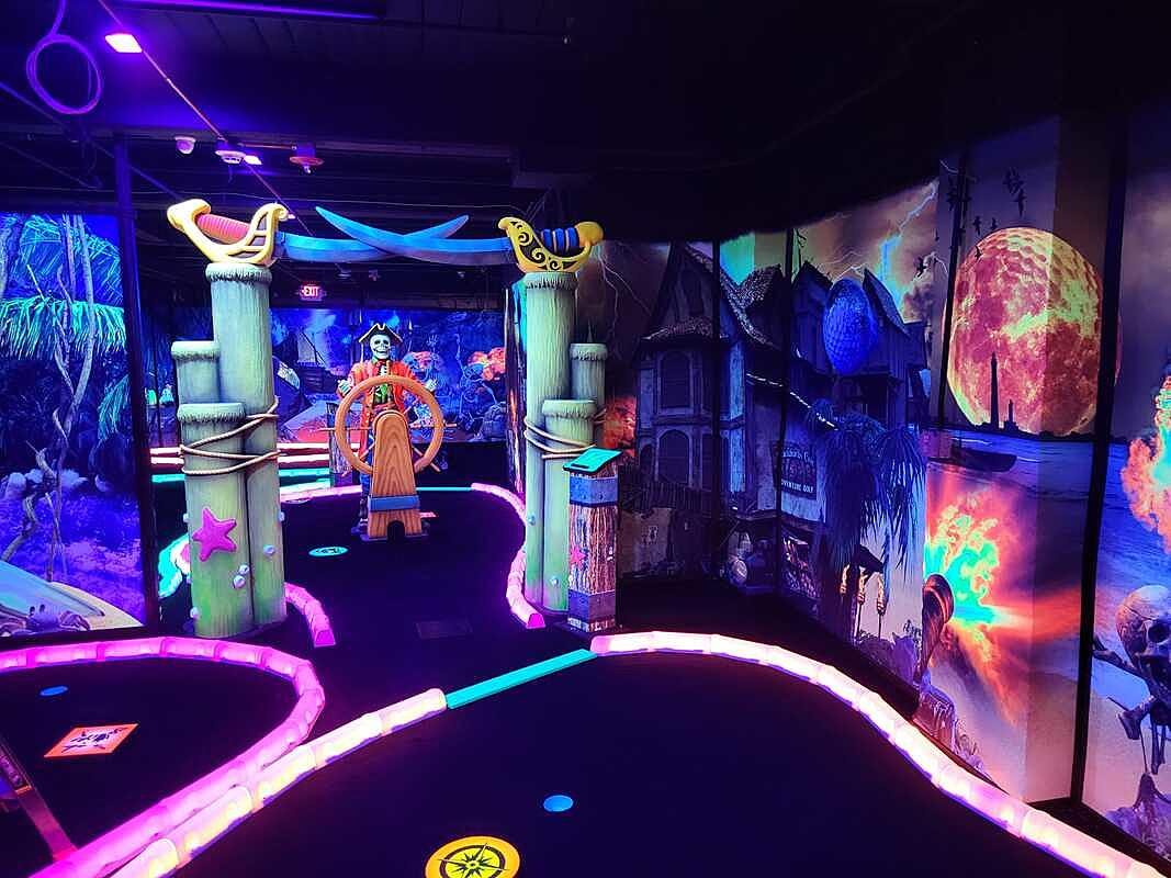 There's a Pirate-Themed Blacklight Indoor Mini Golf Course in NH
