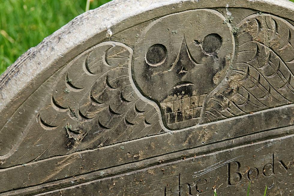 Did You Know the Oldest Cemetery in America is in New England? 