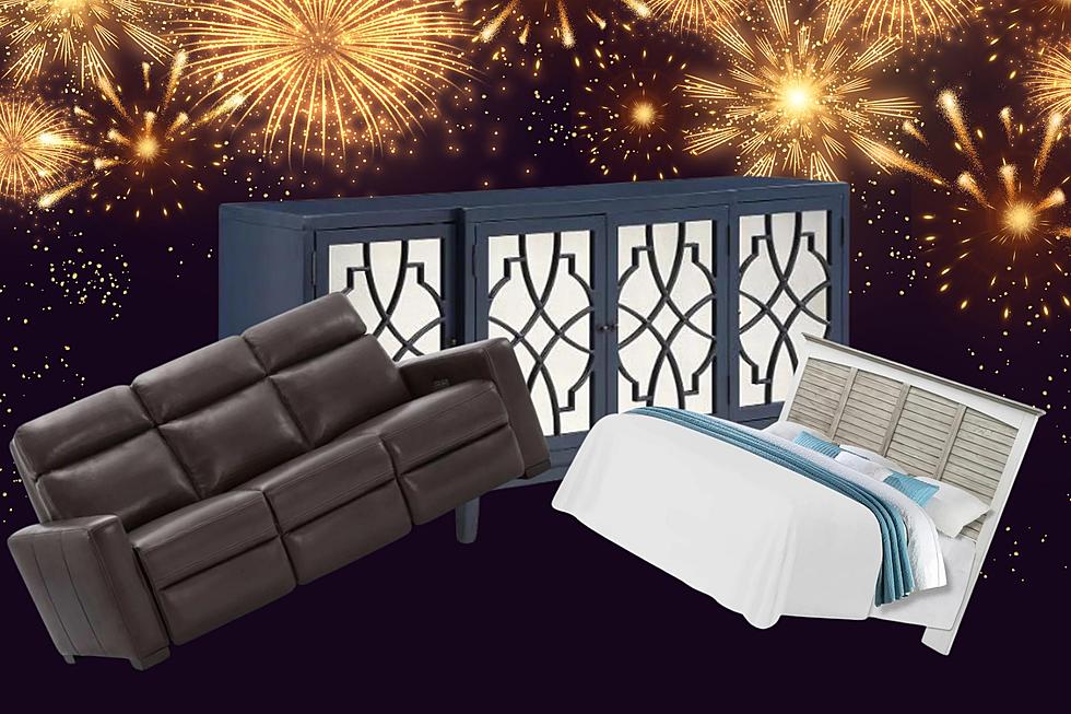 New Year New Look 2024 Win 2,024 Cardi's Furniture & Mattresses