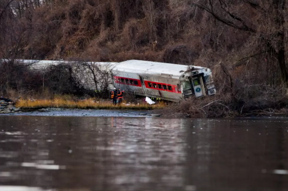 Train Crash Clean Up [Video]