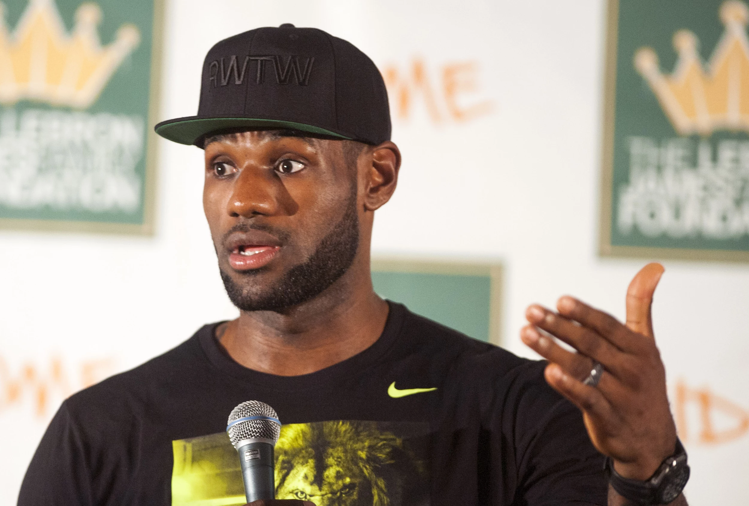 LeBron Ron James Surprises Guests at Blaze Pizza