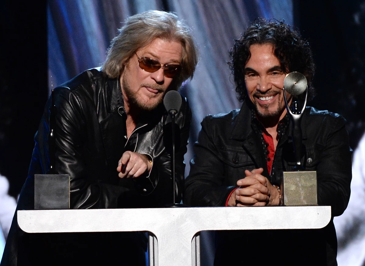 Daryl Hall & John Oates "Not Go For That" Granola Co Steals N...