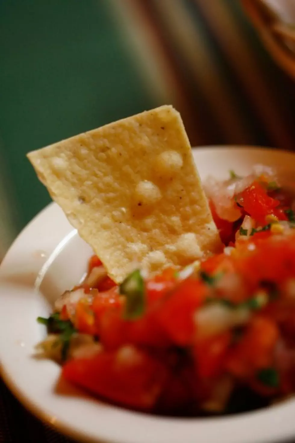 Police Say Women Stabbed Boyfriend For Eating All the Salsa