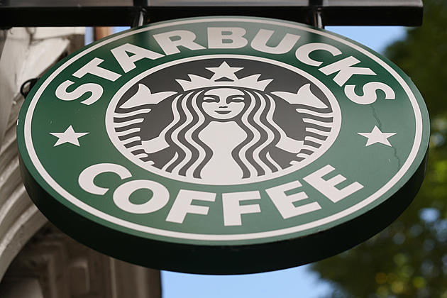 Starbucks to Require Everyone to Wear a Face Mask in Store