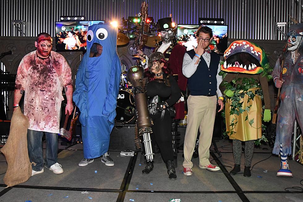 Scenes From The 2016 WRRV Boo Ball