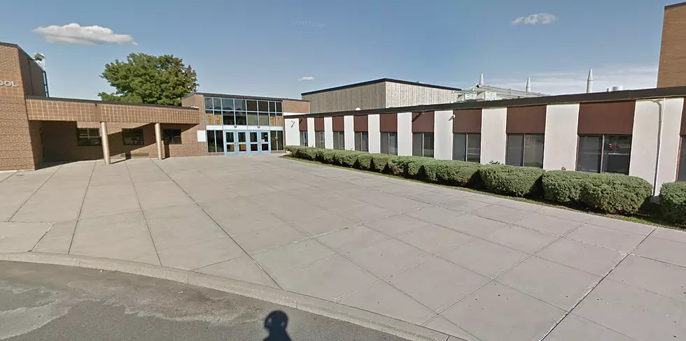 Inclusive High School Changing &#8216;Freshmen&#8217; to &#8216;First Year Students&#8217;