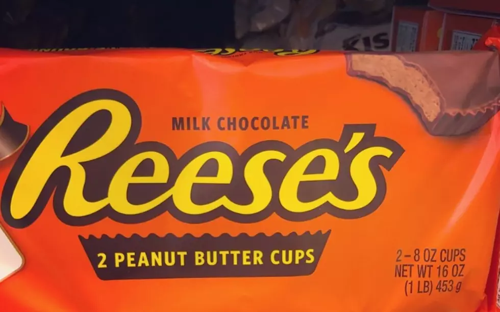 You Can Order a 2.5 LB Box of Reese’s Cups Straight From Hershey