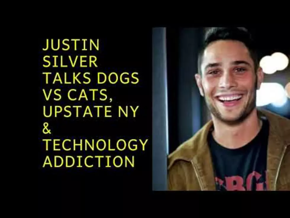 Justin Silver Talks Cats vs Dogs, Upstate NY & Tech Addiction