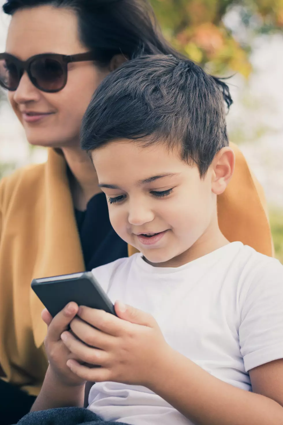 12 Phone Apps All Hudson Valley Parents Should Be Cautious Of