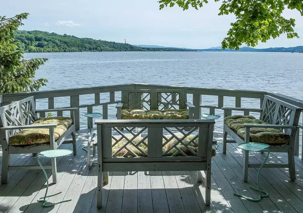21 Photos Of The Hudson Valley’s Ultimate Waterfront Home
