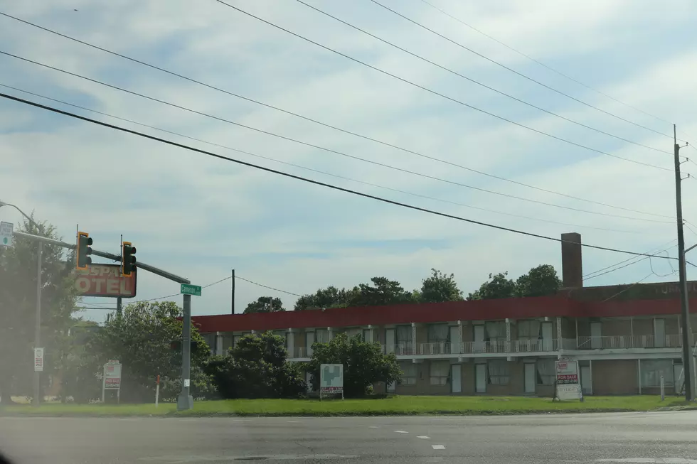 Chilling Photos Inside Abandoned Catskills Motel