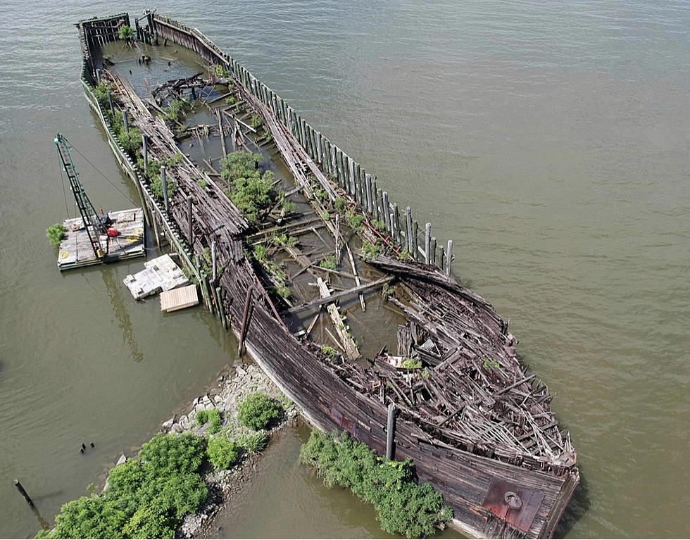 Photos of Mysterious Old Shipwreck in Cornwall, New York Raises Questions