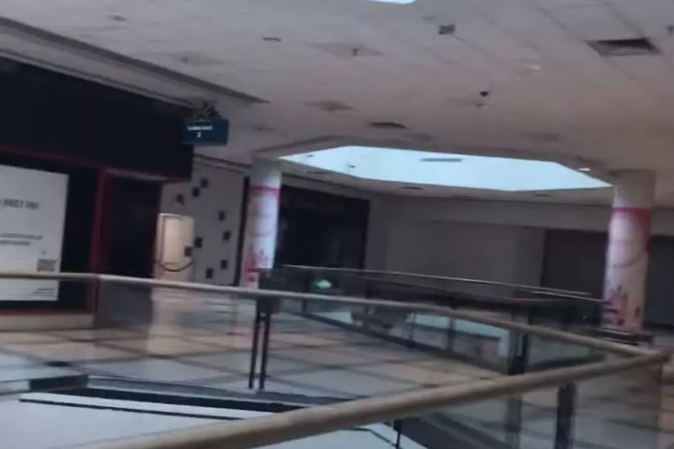 Startling Video: Tour the “Dead” White Plains Mall