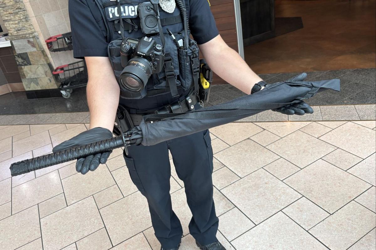 Suspicious Umbrella Shuts Down New York Mall