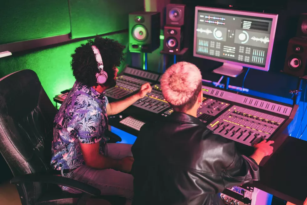 Could Blockchain Make Music Royalties Easier for Artists?