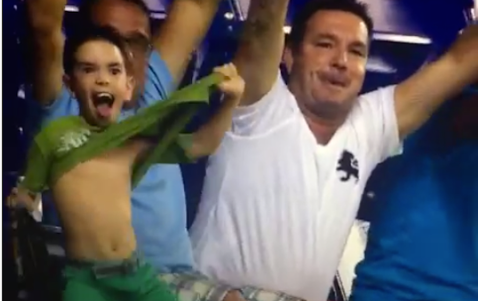 Young Marlins Fan Does “Crazy Dance” for Jumbotron