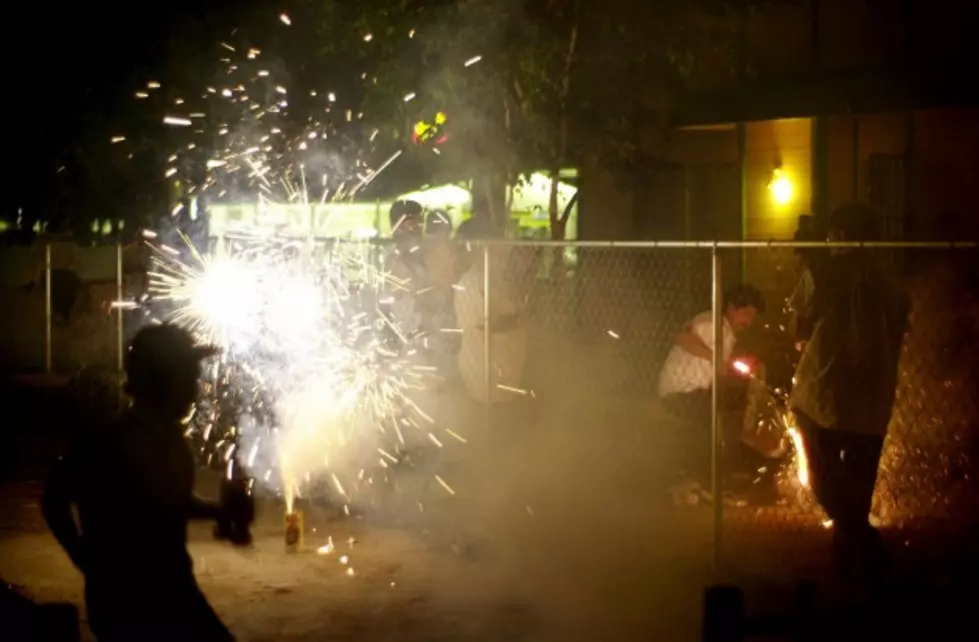 Top 5 Biggest Fireworks Fails [Video]