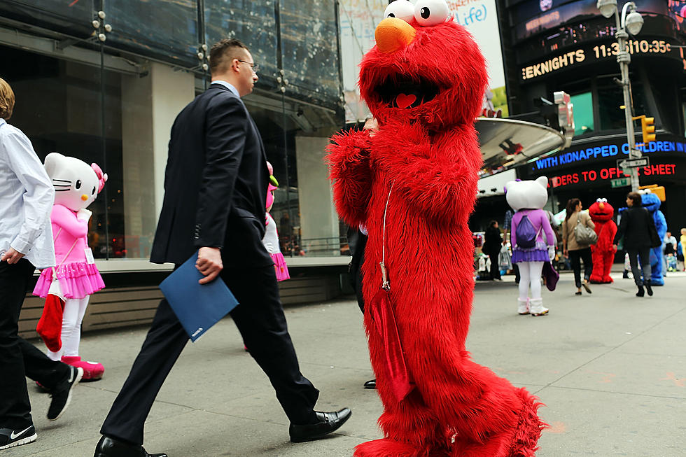 Weird News: Elmo Arrested In Times Square
