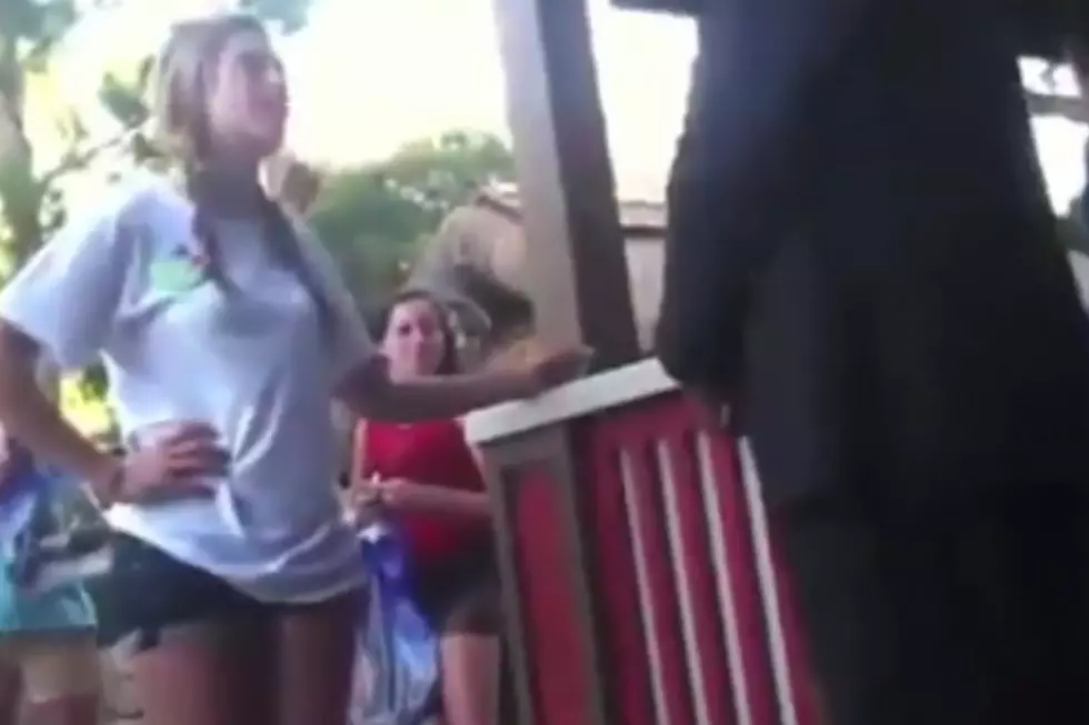 Disney Employee Shows Great Patience aAs Spoiled Girl Throws Tantrum [VIDEO]