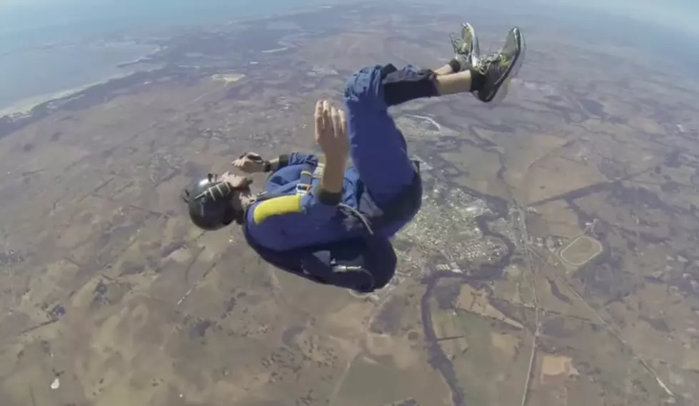 Skydiver Suffers Seizure in Midair [VIDEO]