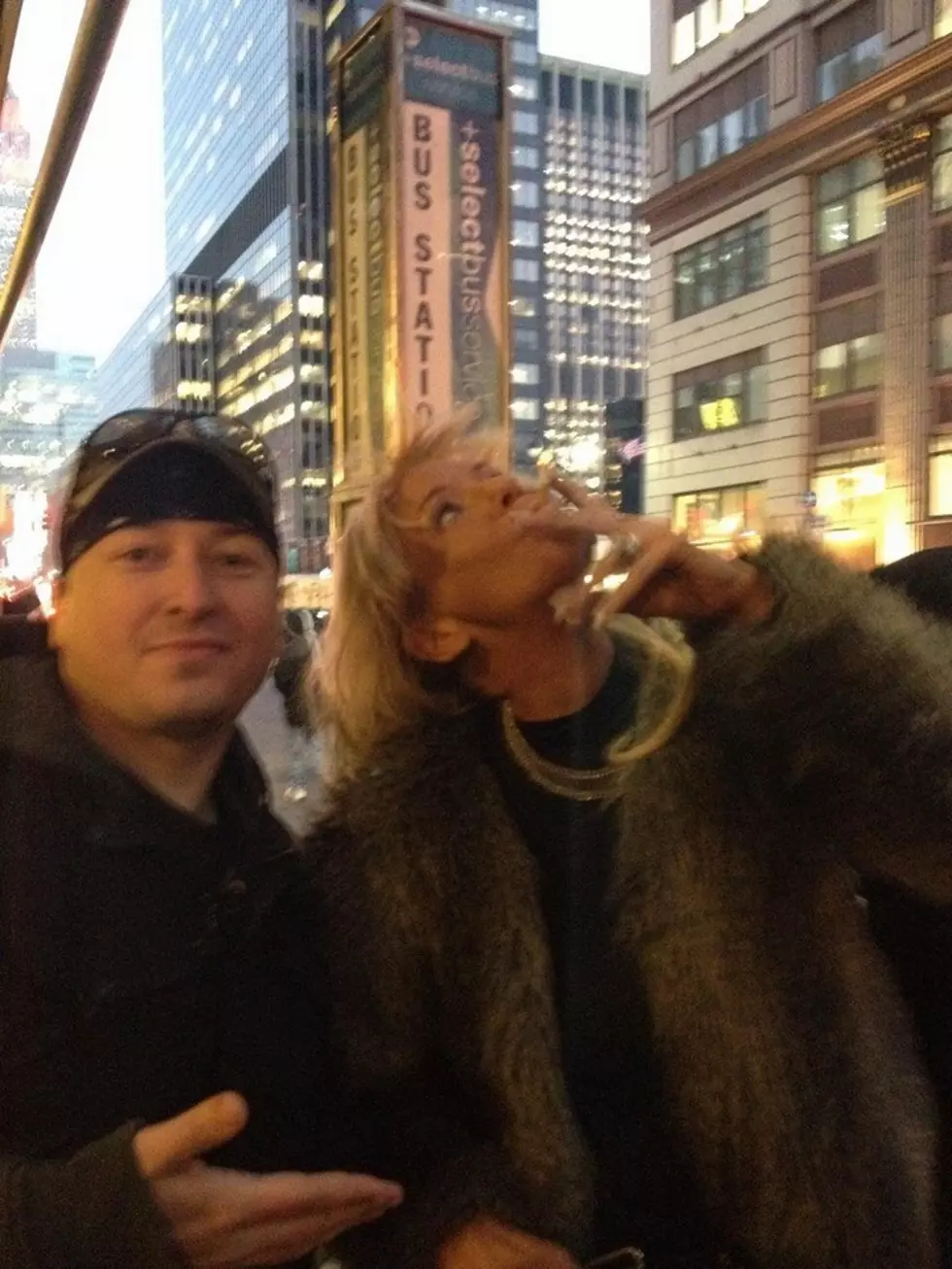 &#8216;Tan Mom&#8217; Patricia Krentcil Poses Topless in Times Square
