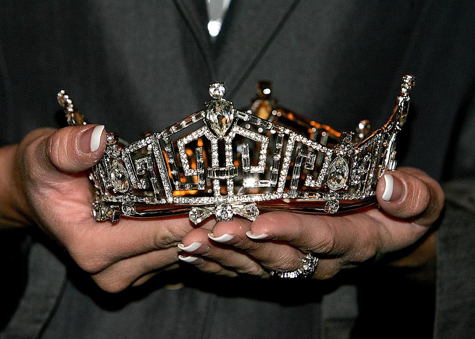 Miss Ulster Surrenders Crown Over Topless Scene, Seeks Apology