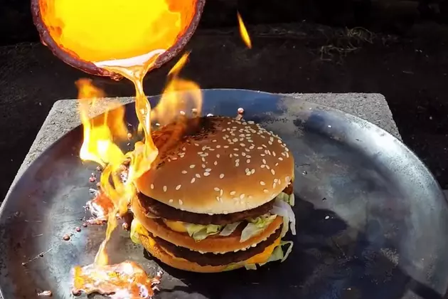 This is What Happens When You Pour Molten Copper on a Big Mac [VIDEO]