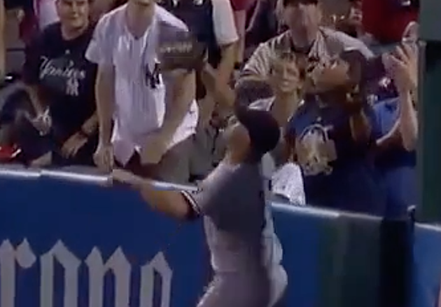 Watch the Yankees&#8217; Brett Gardner&#8217;s Amazing Catch [VIDEO]