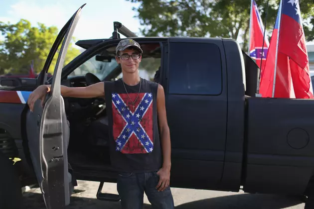 Hudson Valley School Considers Ban on Confederate Flag Clothing