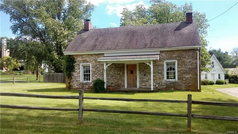 Historic House Built in 1745 For Sale in Poughkeepsie