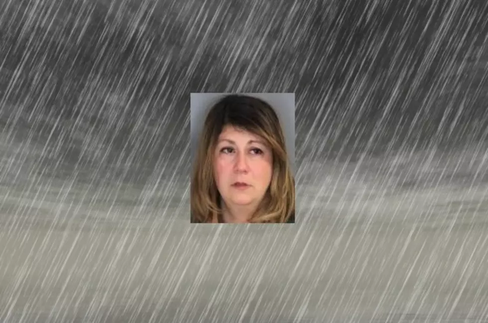 Police: Woman Places Child Outside in Rain as Punishment