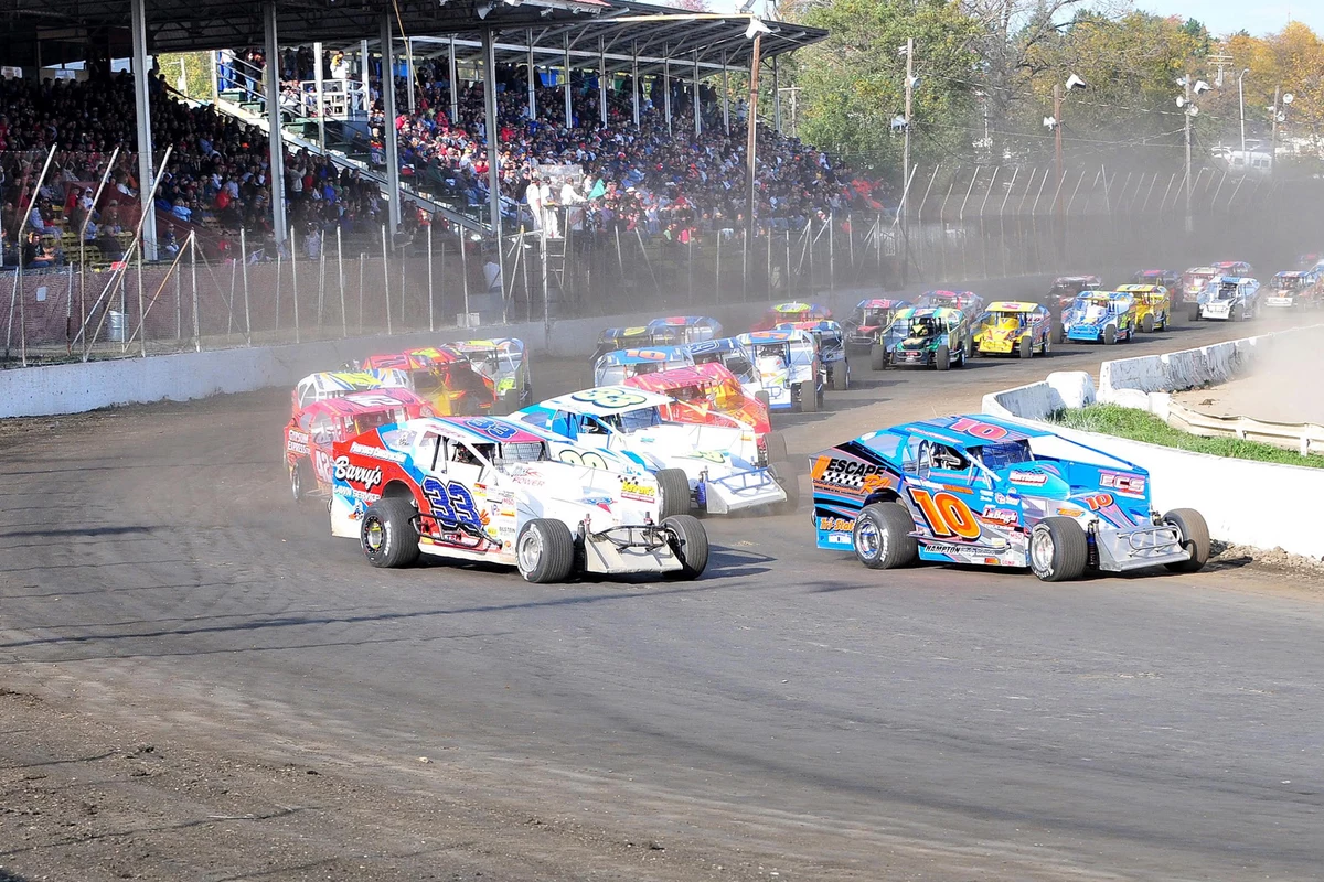 Orange County Fair Speedway Fans Back to the Grandstand