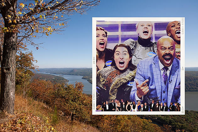 SNL Star Celebrates New Season With Hudson Valley Hike