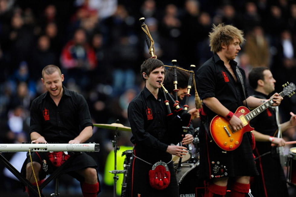Red Hot Chilli Pipers Performing In Middletown Sunday