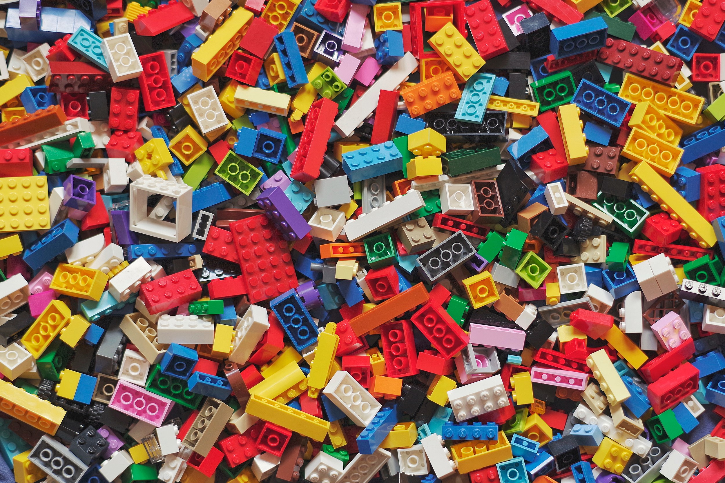 New Hudson Valley Store Big for Lego Bricks