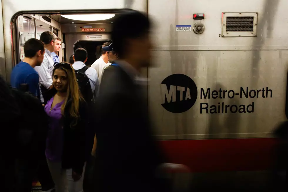Pasajero de Metro-North acusado de fotografiar debajo de falda de una mujer
