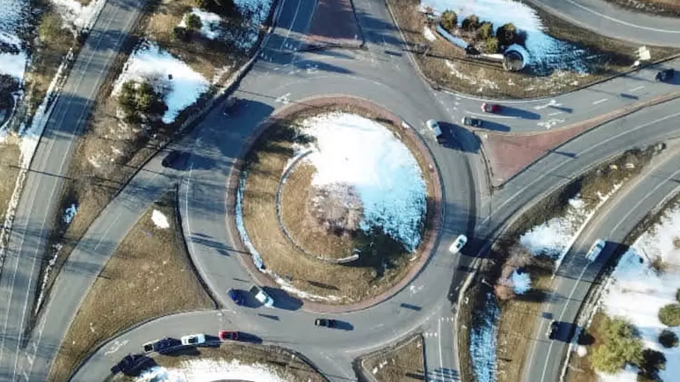 What&#8217;s the Right Way to Navigate Traffic Circles in the Hudson Valley?