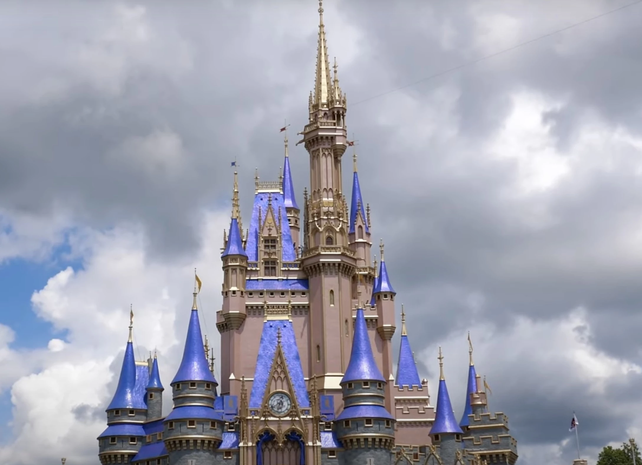 Fugitive From New York Caught While On Vacation at Disney World