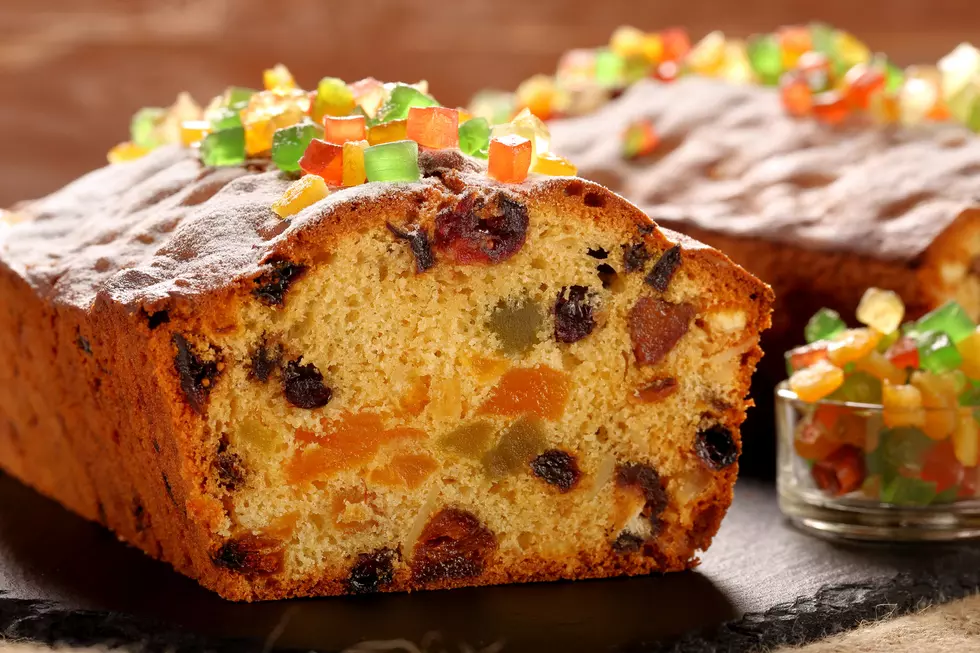 Officials in New York State Pass Around Old Fruitcake For Christmas