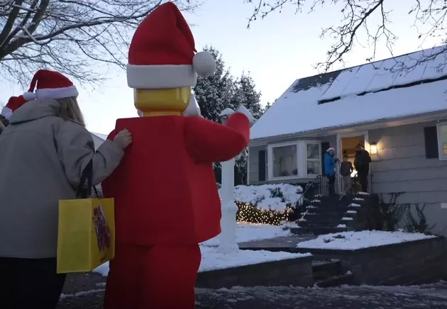 Santa Surprises Hudson Valley Child With Special House Call