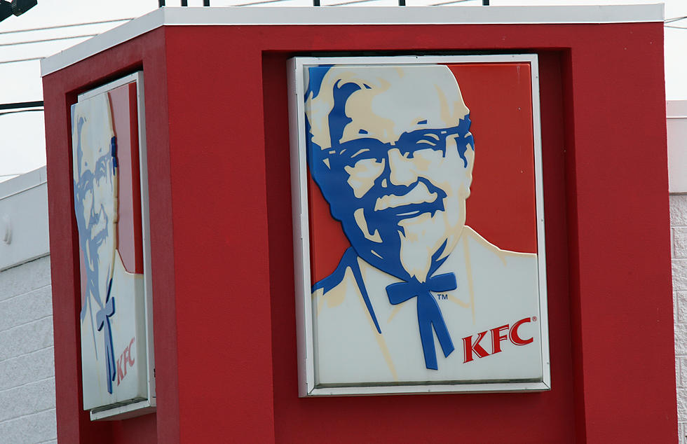 Police in New York Say Man Stole Cash & Bag of Chicken From KFC