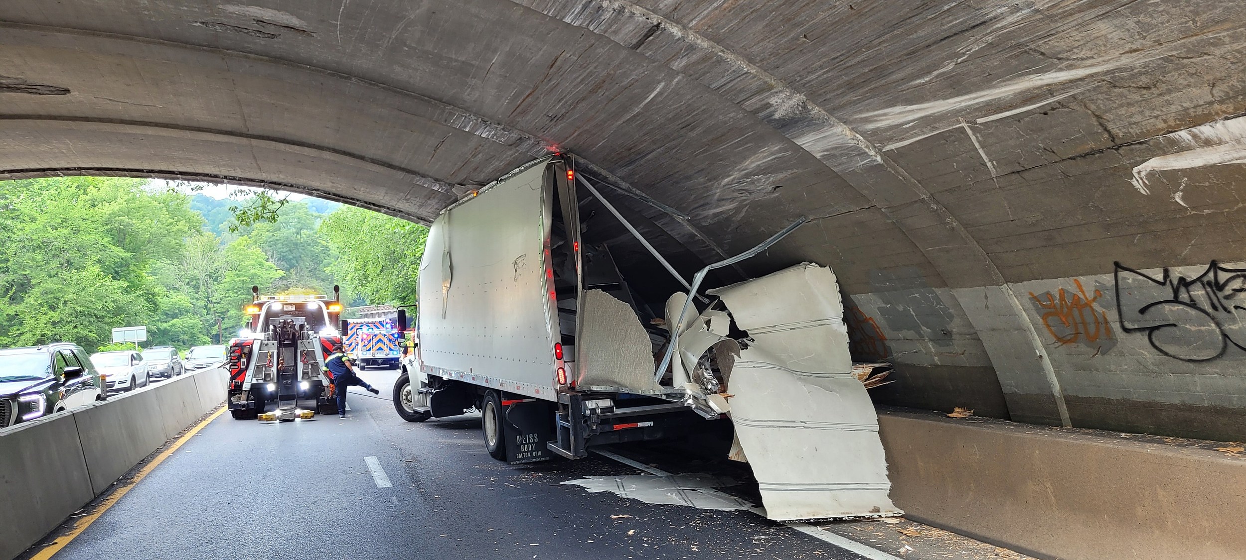 Tractor trailer crashes into Buffalo overpass